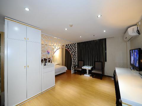 Super 8 Guangzhou Railyway Station Hotel Bagian luar foto